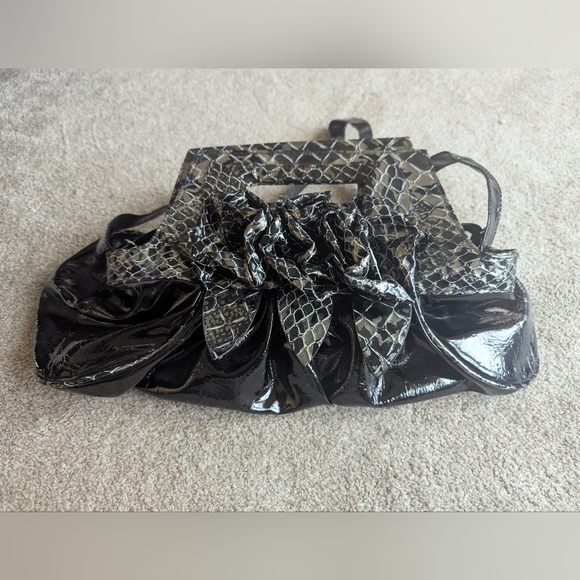 Black Patent Ballerina Bag - Picture 1 of 4